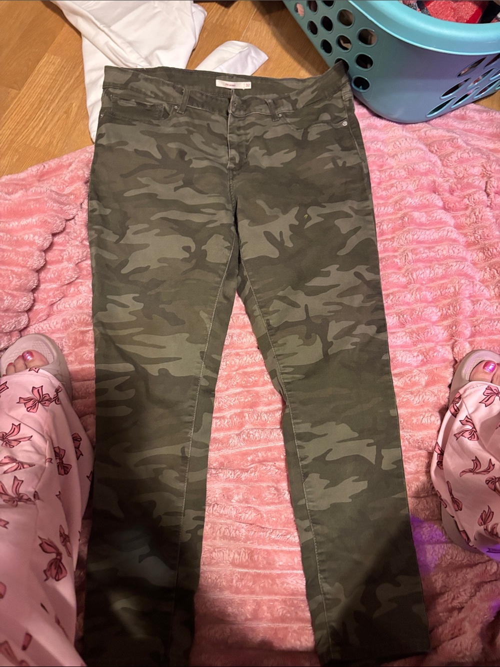 Levi’s skinny camo jeans , stretchy